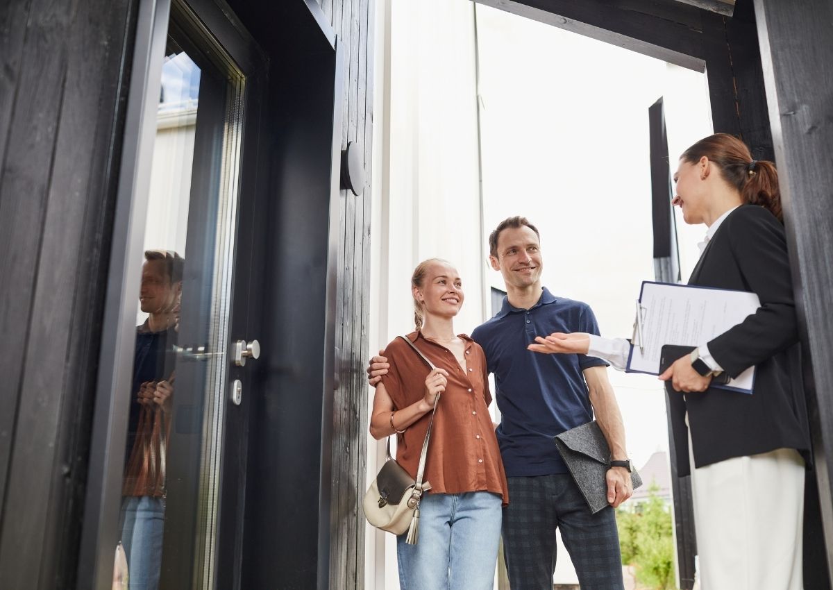 vo-chong-mua nha-dat-can-giay-to-gi-2