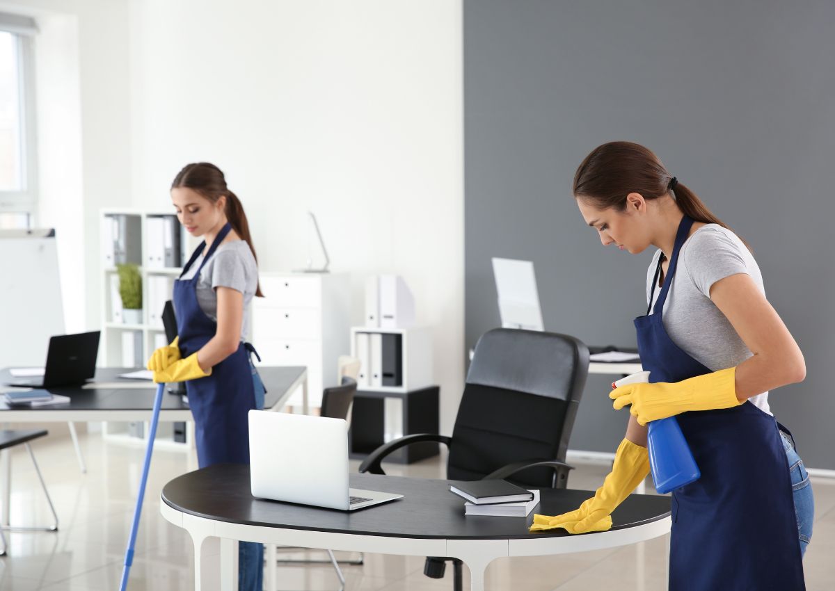 Bang-gia-thue-tap-vu-ve-sinh-cho-van-phong-3