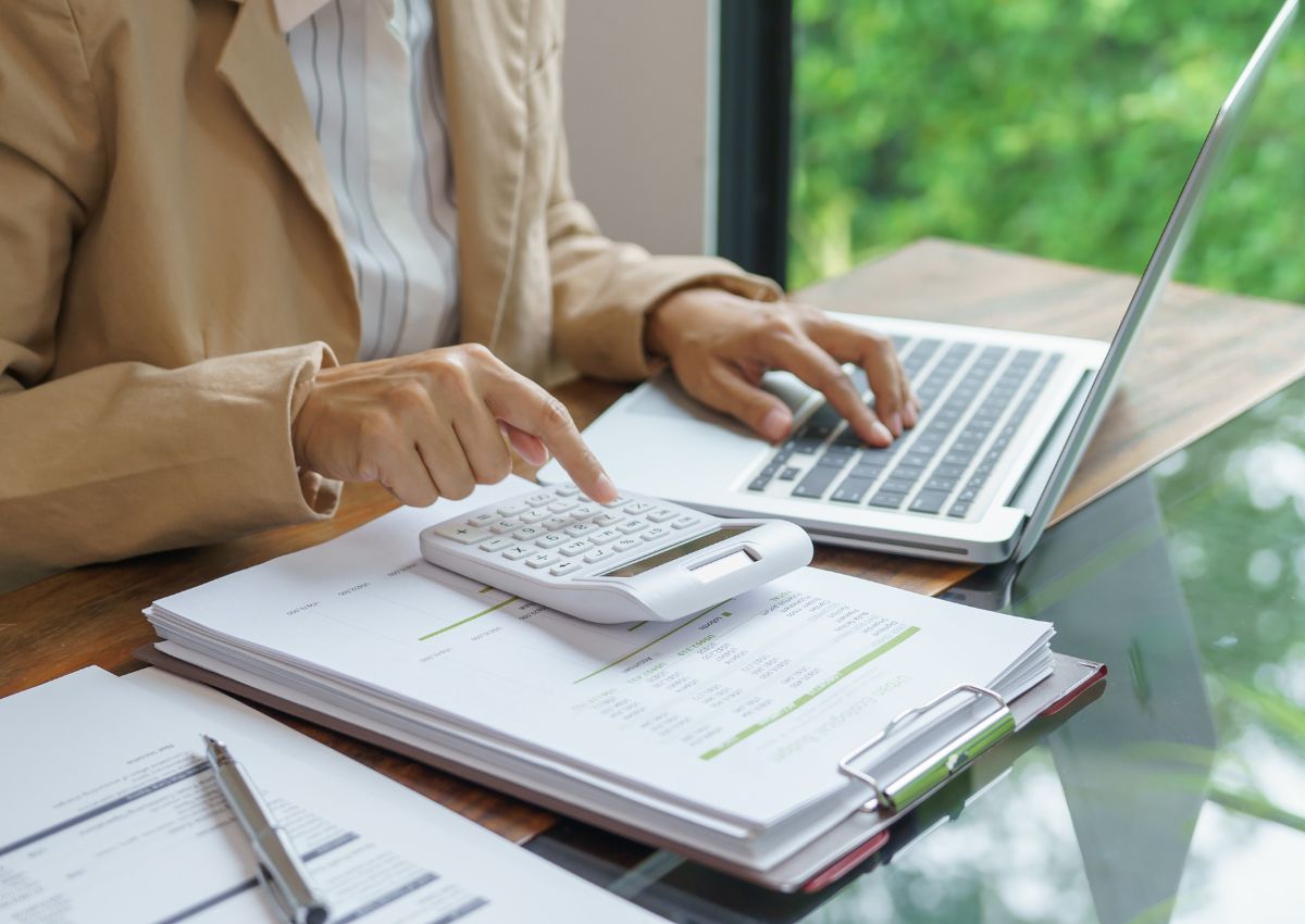 Cach-hach-toan-chi-phi-thue-van-phong-1