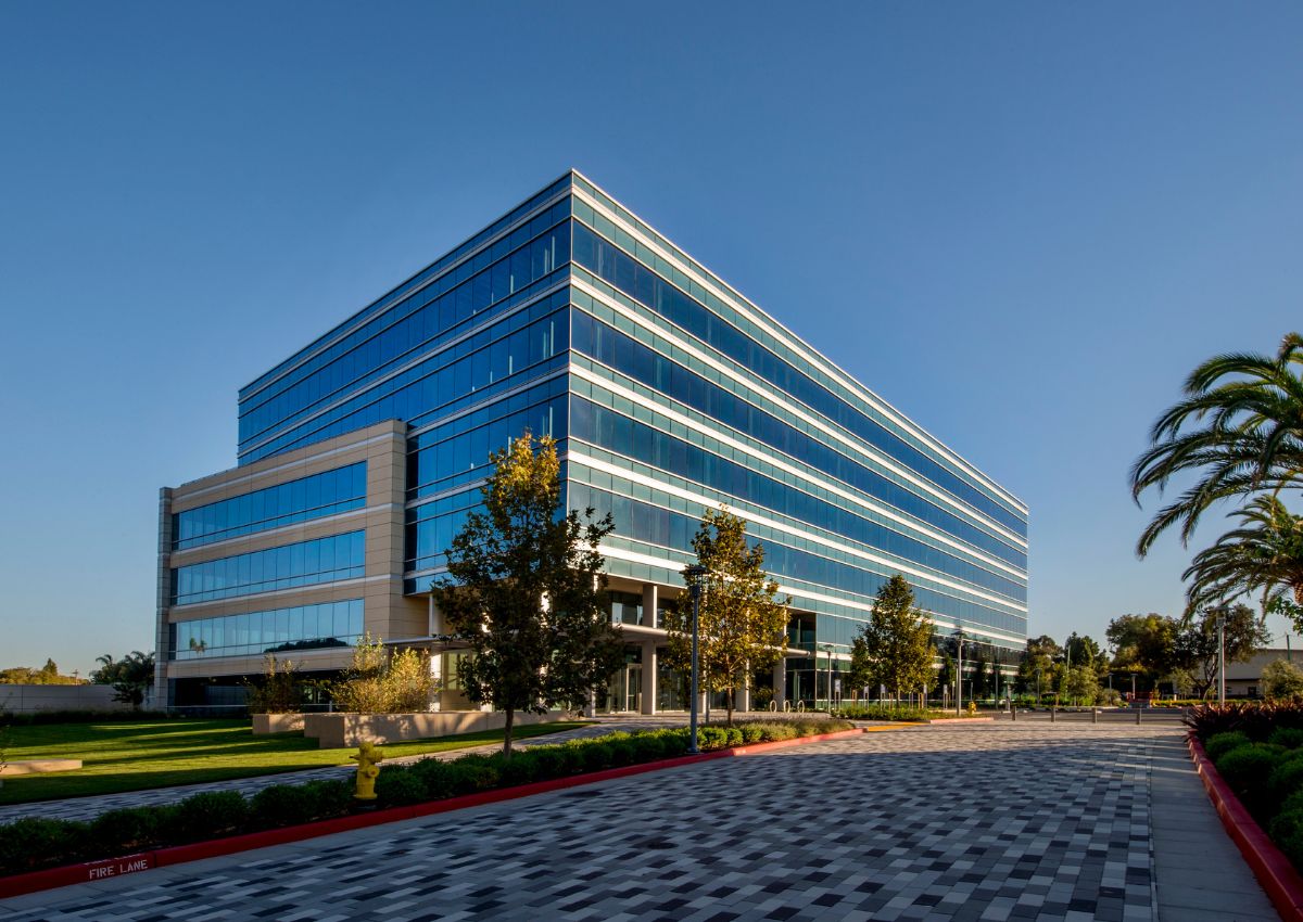 Cach-nhan-biet-toa-nha-co-phong-thuy-tot-1