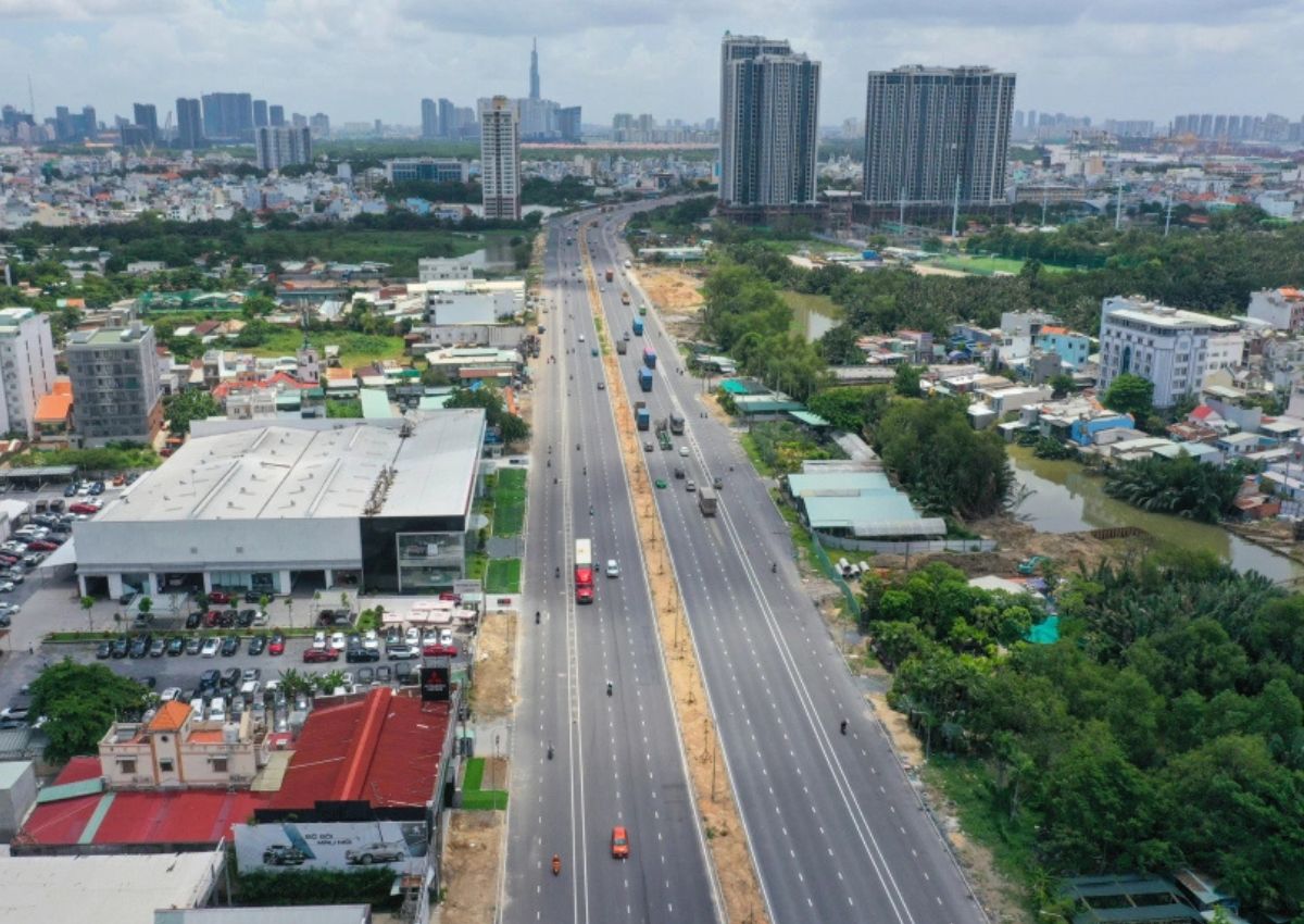 Duong-Nguyen-Van-Linh-1