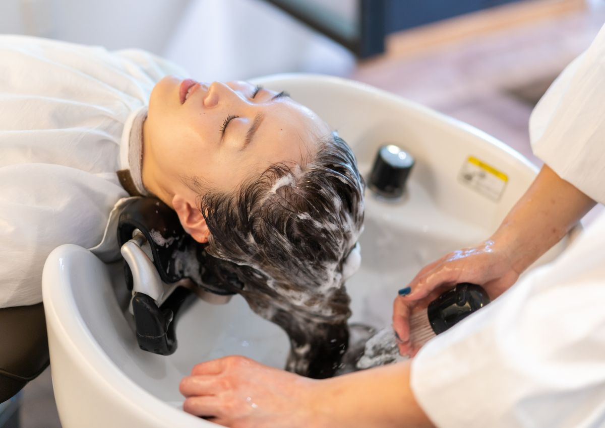 Mo-tiem-toc-co-dang-ky-giay-phep-kinh-doanh-khong-2