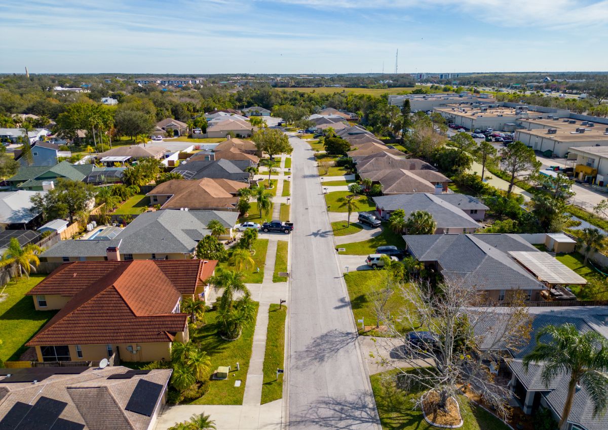 Nha-gan-chua-co-tot-khong-2