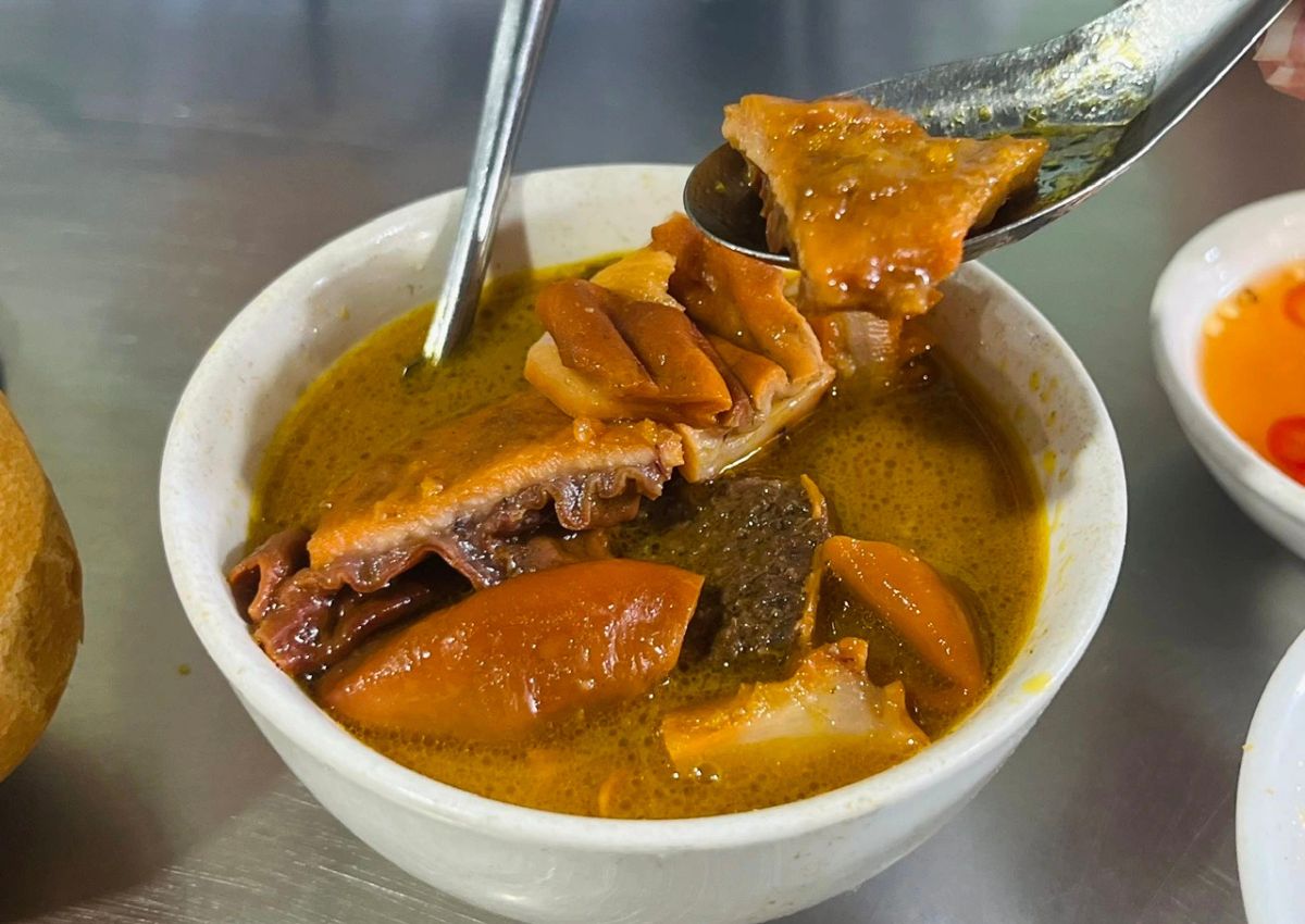 Thien-duong-am-thuc-binh-dan-quan-4-2