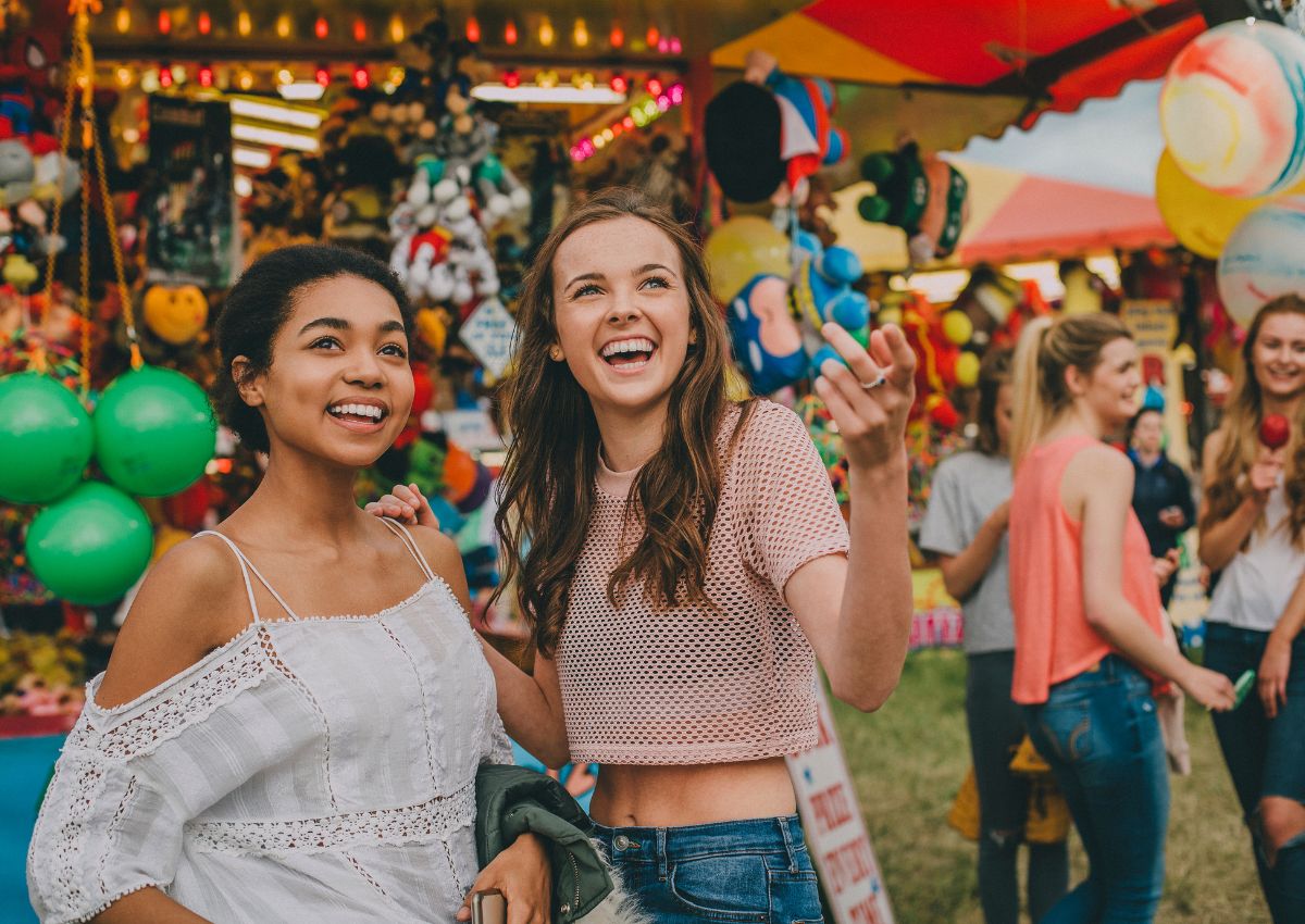 Top-15-diem-vui-choi-noi-bat-o-quan-2-1