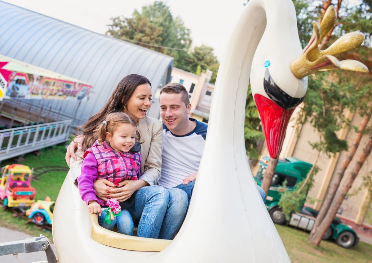 Top-15-diem-vui-choi-noi-bat-o-quan-2-2