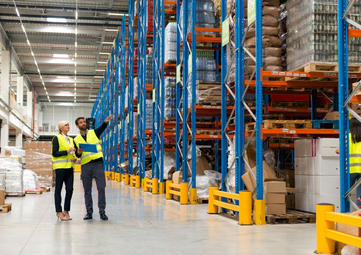 Vi-sao-nen-thue-mat-bang-kho-xuong-1