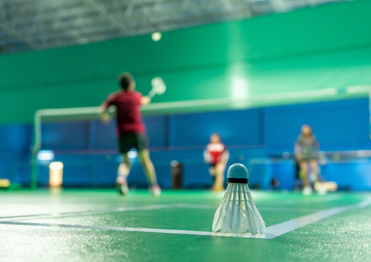 Kinh-nghiem-thue-mat-bang-san-cau-long-3