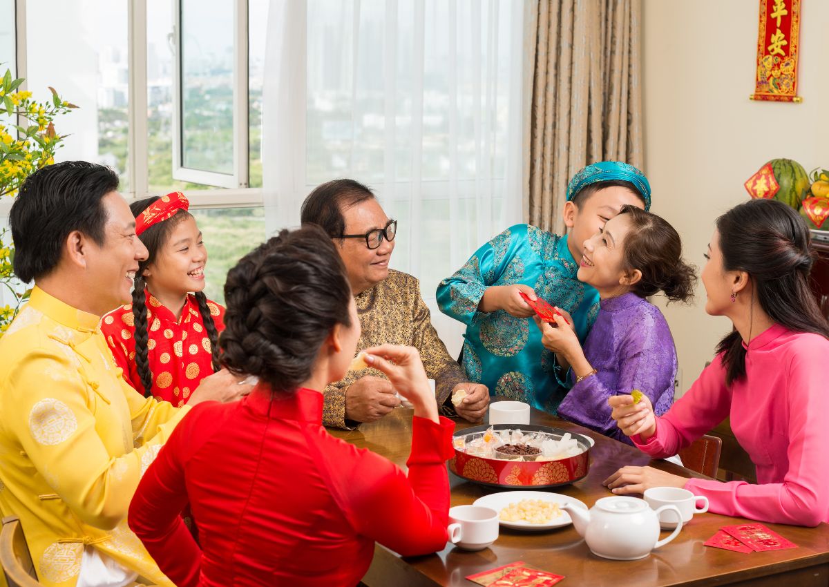 Nhung-dieu-nen-lam-vao-ngay-tet-2