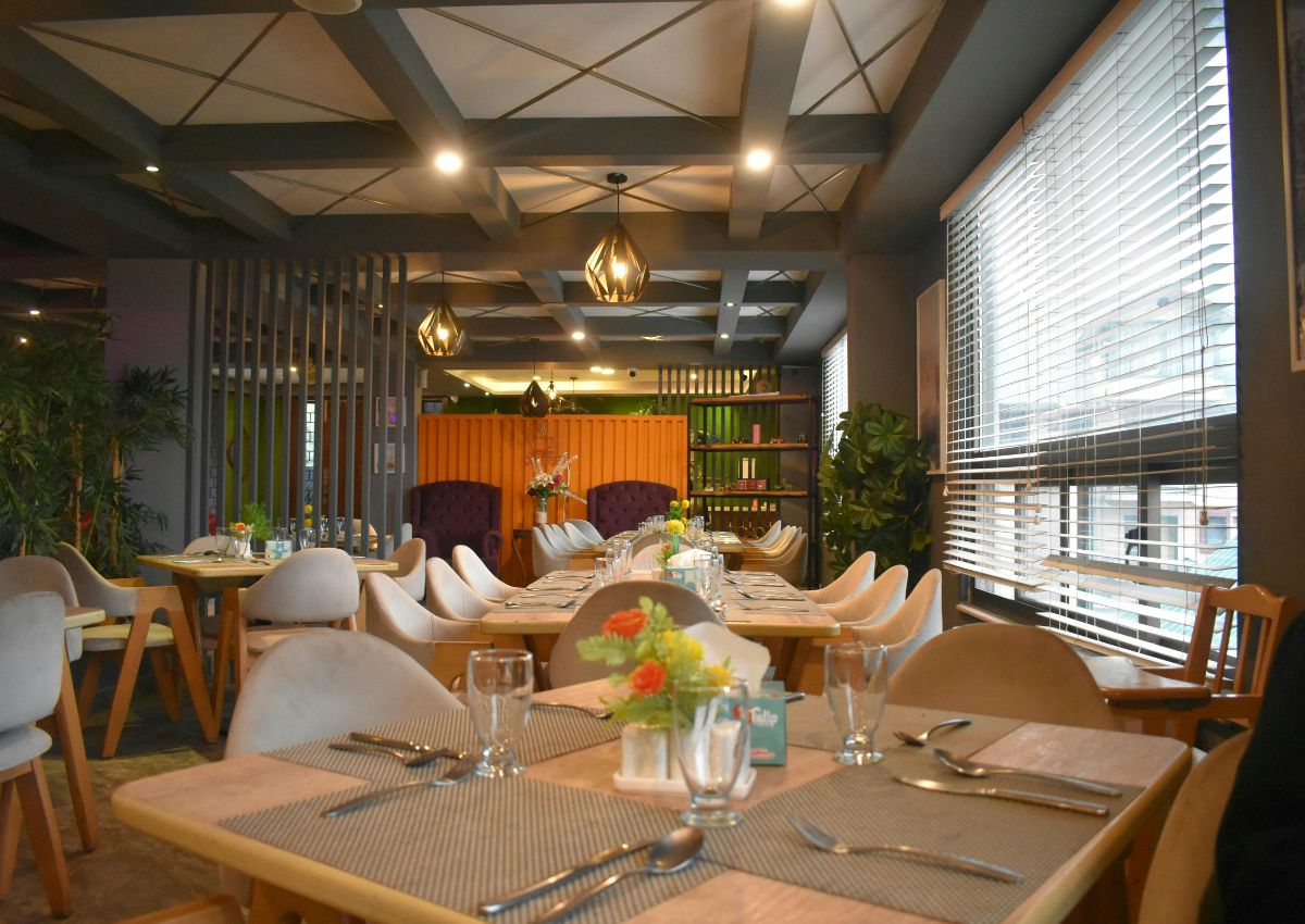 cach-bo-tri-toi-uu-dien-tich-mat-bang-nha-hang-3