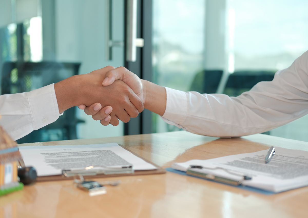 moi-gioi-bat-dong-san-can-chung-chi-khong-3