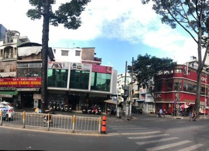 Cho Thuê Mặt Bằng GÓC 2MT 130-132 Nhật Tảo Phường 8 Quận 10