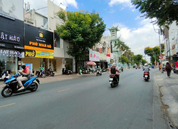 Cho Thuê Mặt Bằng 206A-206B Lê Văn Sỹ Phường 10 Quận Phú Nhuận