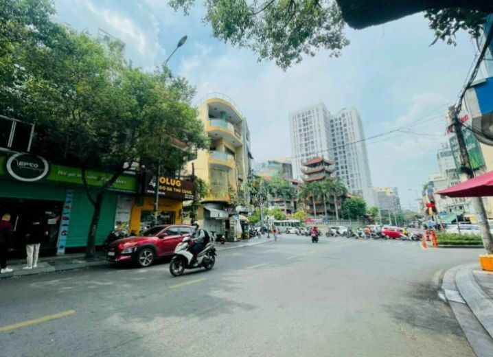 Cho Thuê Mặt Bằng 46 Trương Quốc Dung Phường 1 Phú Nhuận