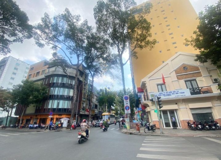 Cho Thuê Mặt Bằng Góc 2MT 50 Nguyễn Thái Bình Phường Nguyễn Thái Bình Quận 1