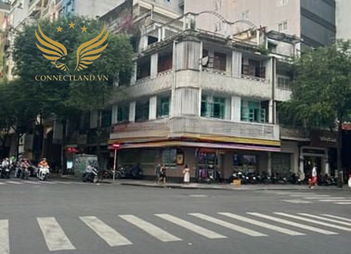 Cho Thuê Mặt Bằng Góc 2MT 110 Lý Tự Trọng Phường Bến Thành Quận 1