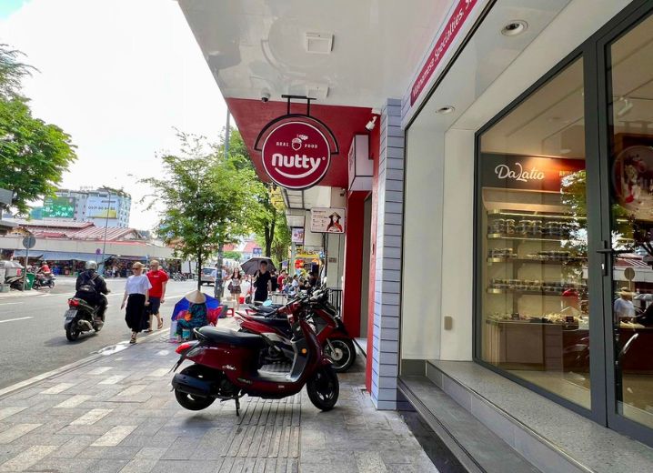 Cho Thuê Mặt Bằng 130 Lê Thánh Tôn Phường Bến Thành Quận 1