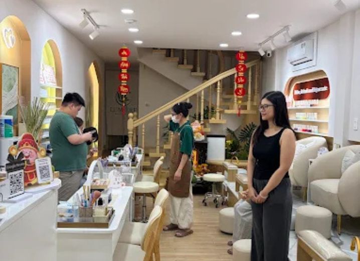 Cho Thuê Mặt Bằng 18 Đinh Công Tráng Phường Tân Định Quận 1