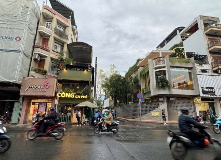 Cho Thuê Mặt Bằng Góc 2MT 270-272 Hai Bà Trưng Phường Tân Định Quận 1