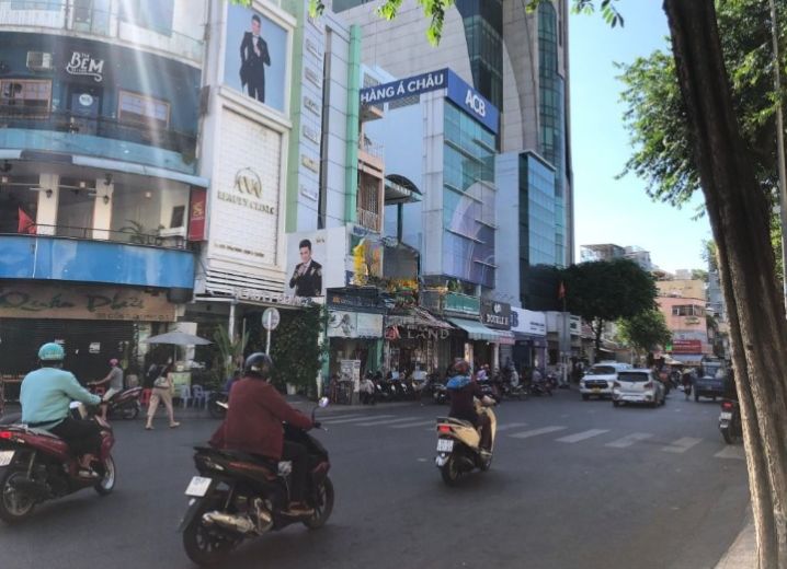 Cho Thuê Mặt Bằng Góc 2 Mặt Tiền Số 120 Cống Quỳnh Phường Phạm Ngũ Lão Quận 1