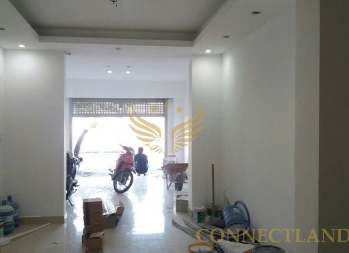 Cho Thuê Mặt Bằng 70-72-74 Nguyễn Tất Thành Phường 12 Quận 4