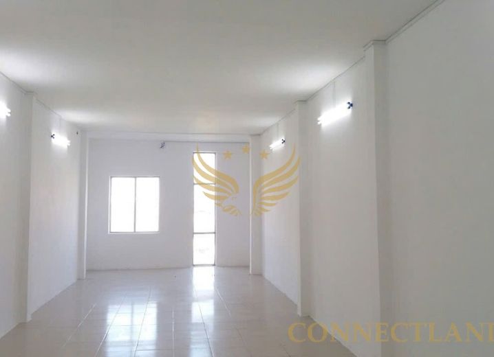 Cho Thuê Mặt Bằng 70-72-74 Nguyễn Tất Thành Phường 12 Quận 4