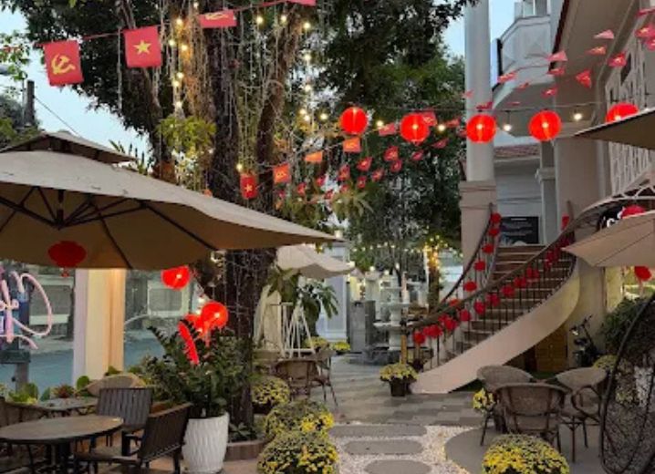 Cho Thuê Mặt Bằng GÓC 2MT 113 Nguyễn Văn Hưởng Phường Thảo Điền Quận 2