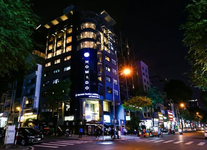 Cho Thuê Mặt Bằng 12 Lê Thánh Tôn Phường Bến Nghé Quận 1