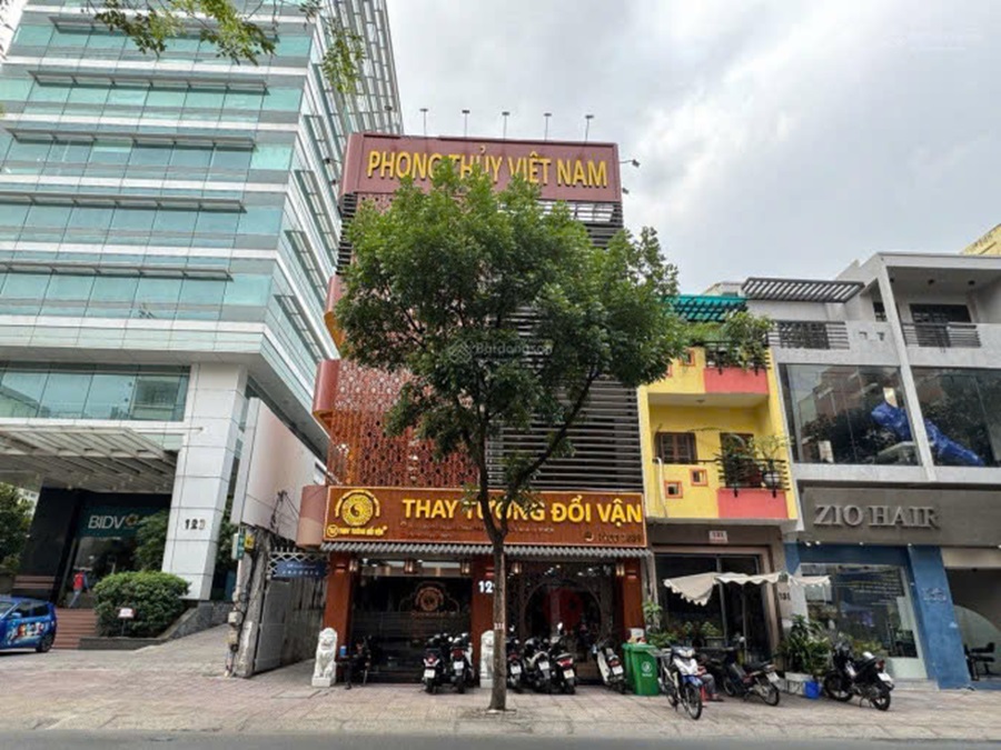 Cho Thuê Mặt Bằng Góc 2 Mặt Tiền  127-129 Đường Nguyễn Đình Chiểu , Phường 6, Quận 3, DT: 8x17m, 1 Trệt  2 Lầu , DTSD: 408m2