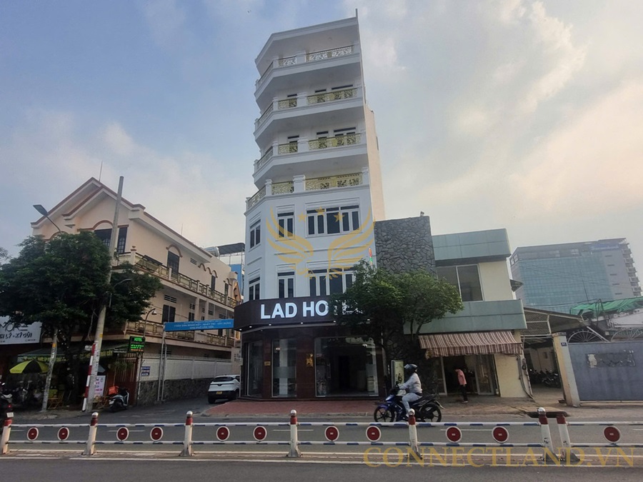 Cho Thuê Mặt Bằng GÓC 2MT 121-121A Đường Nguyễn Văn Lượng Với Hẻm Hông, Phường 17, Quận Gò Vấp, DT: 8x16m, 1 Trệt, 5 Lầu, ST, TM, DTSD: 800m2