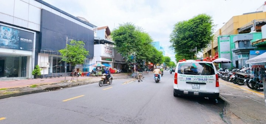 Cho Thuê Mặt Bằng GÓC 3MT số 846-848 đường Sư Vạn Hạnh với Hẻm 8m và Hẻm 7m, Phường 13, Quận 10, DT: 37x60m, 1 trệt, 1 lửng, DTSD: 4.440 m2