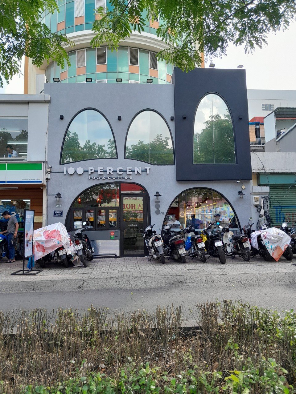 Cho Thuê Mặt Bằng Mặt Tiền Số 215 Đường Nguyễn Văn Cừ, Phường 4, Quận 5, DT: 7x11m, 1 trệt, 1 lầu, DTSD: 154 m2