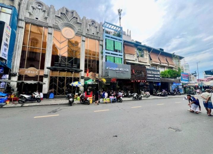 Cho Thuê Mặt Bằng 16-18-20 Thủ Khoa Huân Phường Bến Thành Quận 1