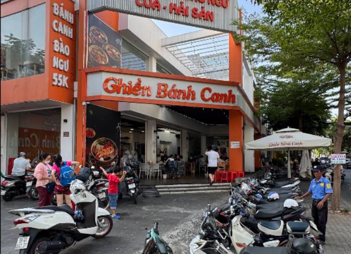 Cho Thuê Mặt Bằng Góc 2MT 573 Nguyễn Thị Thập Phường Tân Phong Quận 7