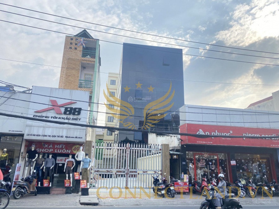 Cho Thuê Mặt Bằng Mặt Tiền 126 Đường Võ Văn Ngân, Phường Bình Thọ, Quận Thủ Đức. DT: 15.4x30m, 2 Hầm, 1 Trệt, 6 Lầu, Thang Máy, DTSD: 2.700m2
