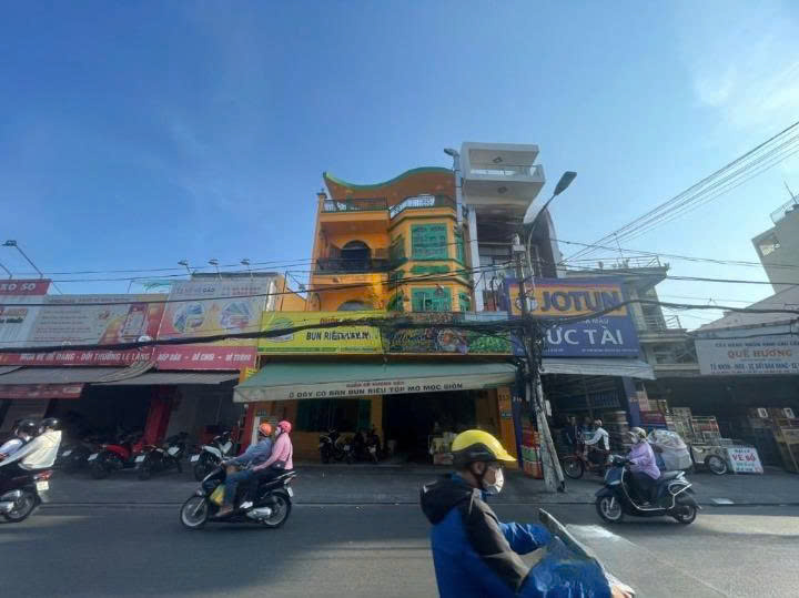Cho Thuê Mặt Bằng Mặt Tiền 233-235 Đường Nguyễn Văn Nghi, Phường 7, Quận Gò Vấp. DT: 12x17m, 1 Trệt, 2 Lầu, ST, DTSD: 612 m2