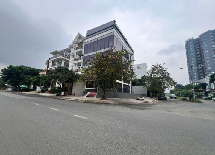 Cho Thuê Mặt Bằng Góc 3MT 154 Cao Đức Lân Phường An Phú Quận 2