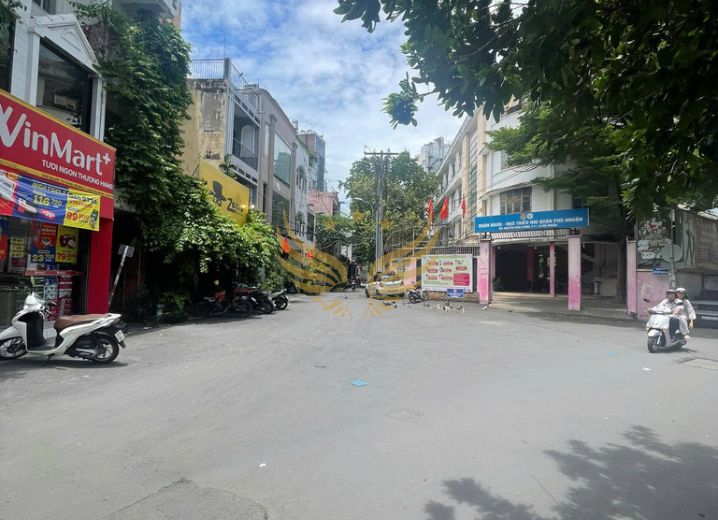 Cho Thuê Mặt Bằng 166 Nguyễn Đình Chính Phường 11 Quận Phú Nhuận