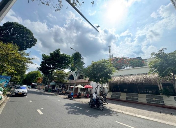 Cho Thuê Mặt Bằng Mặt Tiền 80-80A Nguyễn Thị Minh Khai Phường 6 Quận 3