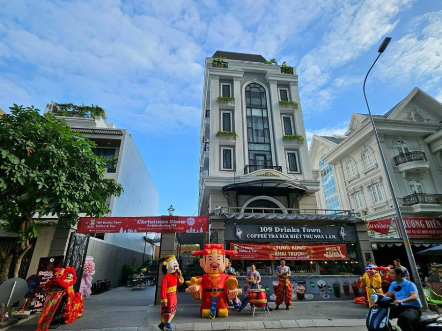 Cho Thuê Mặt Bằng Mặt Tiền Số 109 Đường Lê Thị Chợ, Phường Phú Thuận, Quận 7, DT: 14x30m, 1 hầm, 1 trệt, 1 lửng, 6 lầu, thang máy, DTSD: 2940m2