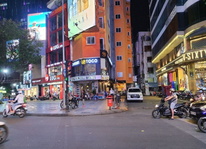 Cho Thuê Mặt Bằng 7 Nguyễn Trãi Phường Bến Thành Quận 1