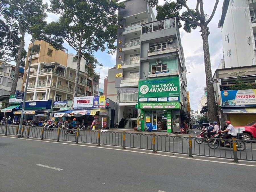 Cho Thuê Mặt Bằng Hẻm 835/14 Đường Trần Hưng Đạo, Phường 1, Quận 5, DT: 4x26m, 1 Trệt 1 Lửng 4 Lầu, Thang Máy, DTSD 520m2