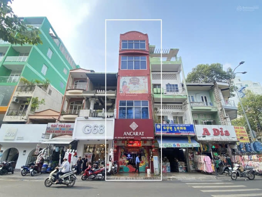 Cho Thuê Mặt Bằng Mặt Tiền 160 Đường Nguyễn Trãi, Phường 3, Quận 5, DT: 4x20m, 1 Trệt 1 Lửng 4 Lầu Thang Máy, DTSD 400m2