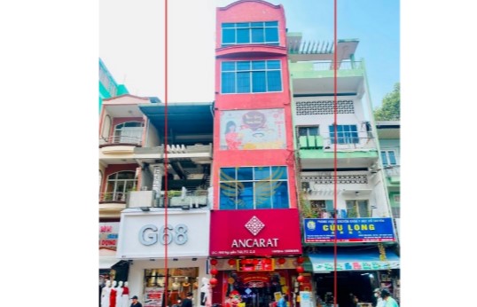 Cho Thuê Mặt Bằng Mặt Tiền 160 Đường Nguyễn Trãi, Phường 3, Quận 5, DT: 4x20m, 1 Trệt 1 Lửng 4 Lầu Thang Máy, DTSD 400m2