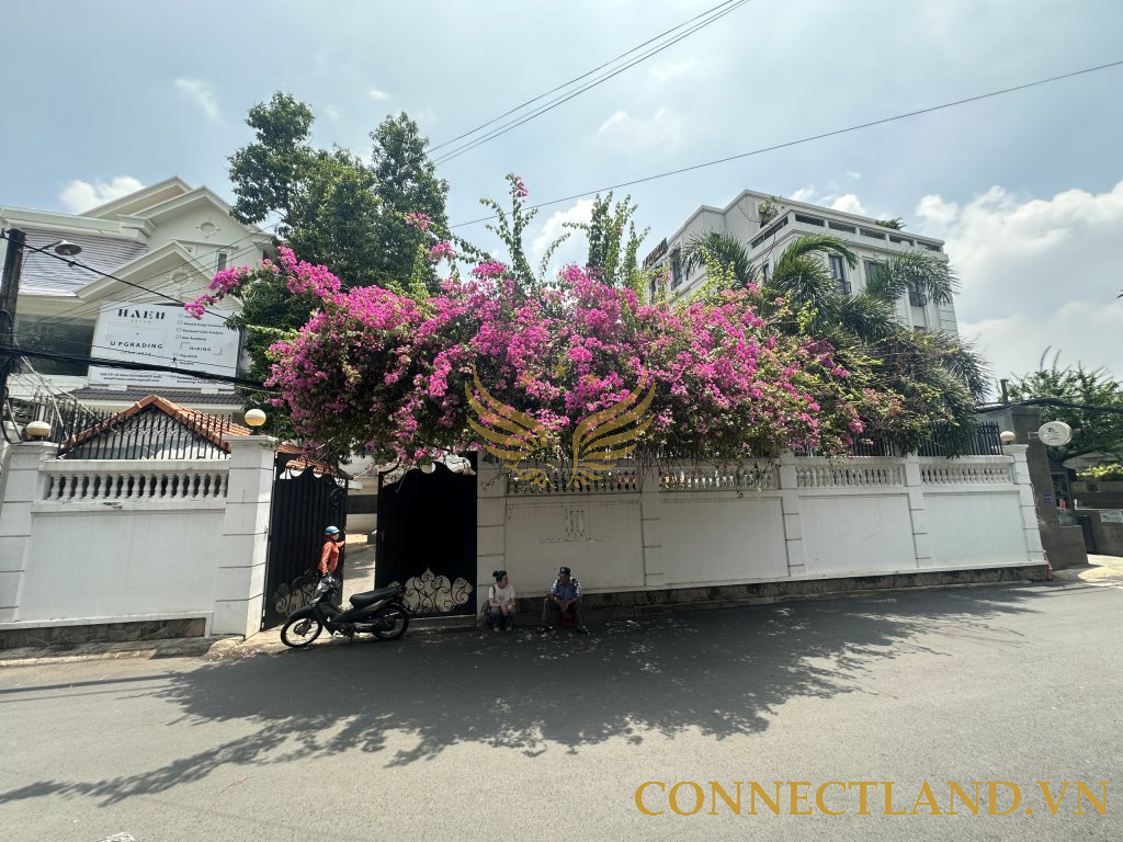 Cho Thuê Mặt Bằng Mặt Tiền Số 41 Đường Ngô Quang Huy, Phường Thảo Điền, Quận 2, DT: 18x20m, 1 Trệt, 1 Lầu, DTSD: 640m2