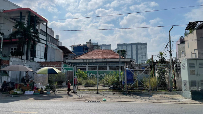 Bán Nhà Mặt Tiền Số 671 Đường Phạm Thế Hiển, Phường 4, Quận 8, DT: 16x43m, 1 trệt, DTCN: 688m2