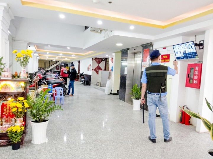 Bán nhà mặt tiền số 144 đường Hoàng Ngân, phường 16, Quận 8, 9x50m, 1 trệt, 7 lầu, thang máy, DTCN: 480m2
