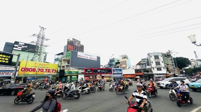 Bán Đất Mặt Tiền Số 856A Đường Hậu Giang, Phường 12, Quận 6, DT: 60x40m DTSD: 2.403m²,
