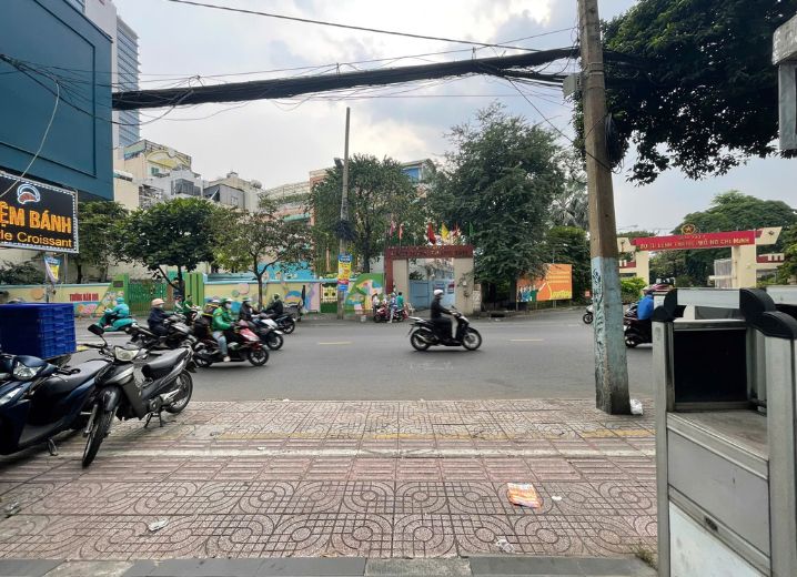 Bán Nhà 12 Nguyễn Thị Nghĩa Phường Bến Thành Quận 1