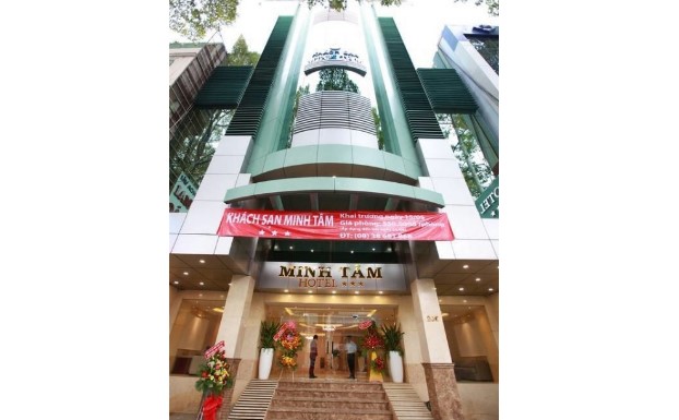 Bán Nhà Mặt Tiền 206 Đường 3/2, Phường 12, Quận 10, DT: 13.5x32m, 1 Hầm 1 Trệt 7 Lầu, DTSD 3456m2